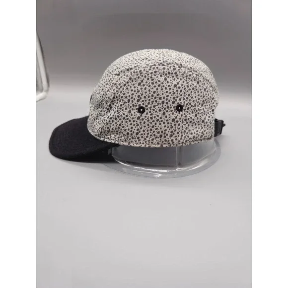 Nike Hat Cap Strap Back Gray Black Panel Lightweight Running Run AW84 Mens - Picture 2 of 5